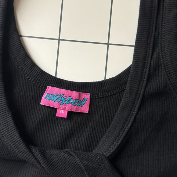 Edikted twist front cropped tank top - Picture 2 of 3